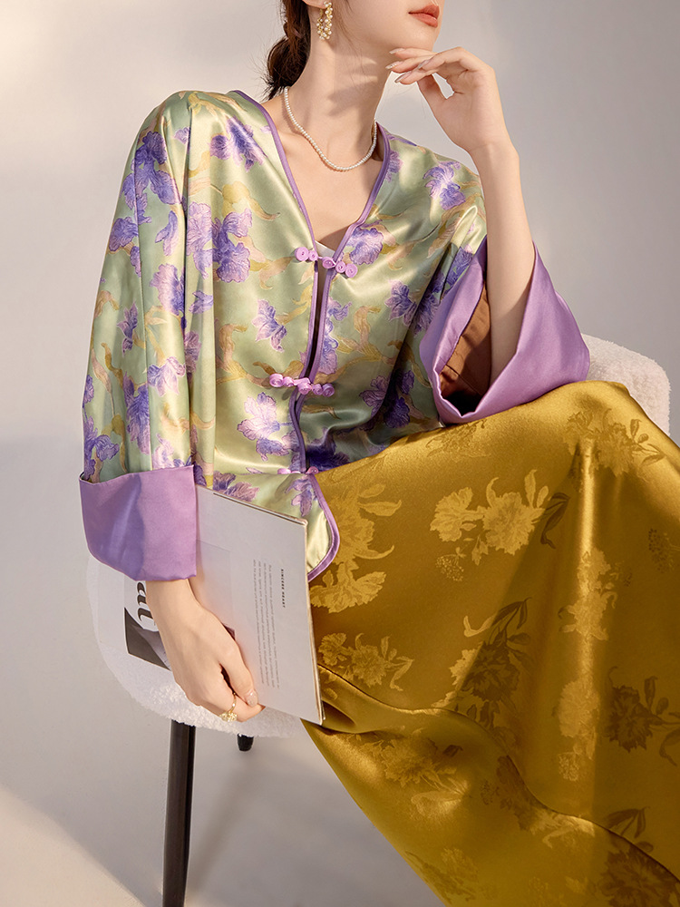 Áo khoác nhẹ nữ in hoa phong cách Trung Hoa mới, dáng suông tay dài — Áo