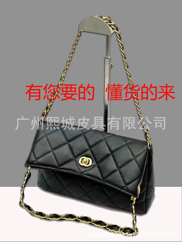 欧美时尚小方包单肩包包女马鞍包小香风羊皮链条邮差牛角法棍包|undefined