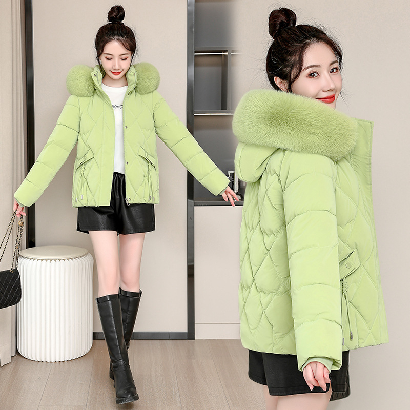 2024 ropa de invierno nueva chaqueta de algodón de pluma delgada con capuzas de cuello de cabello grande chaqueta de algodón de mujer chaqueta corta de algodón gruesa