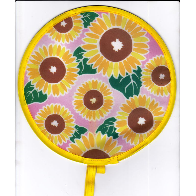 Folding nylon frisbee