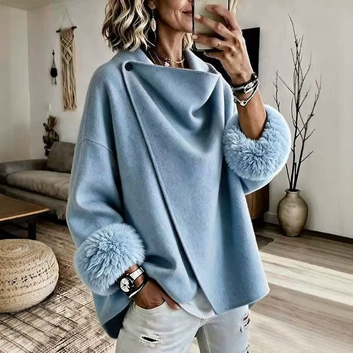 2026 Autumn/Winter French-style women's coat with fox fur cuffs, solid color, European and American double-sided wool, loose-fitting short coat