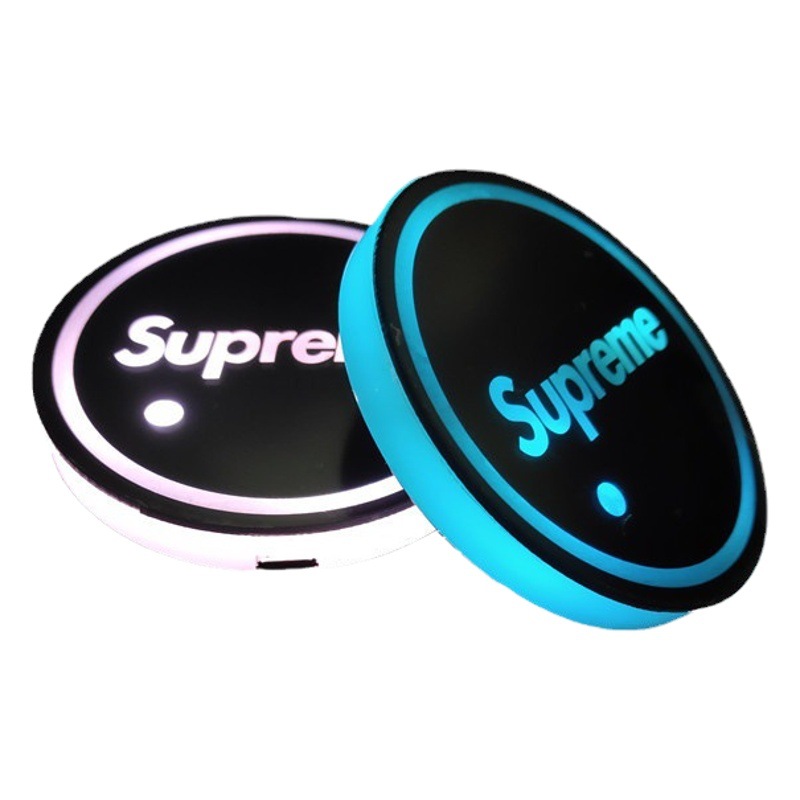 Cojín de taza de agua LED luminoso para automóviles colorido cojín de taza de agua de atmósfera de automóviles luz solar USB cojín antideslizante de carga