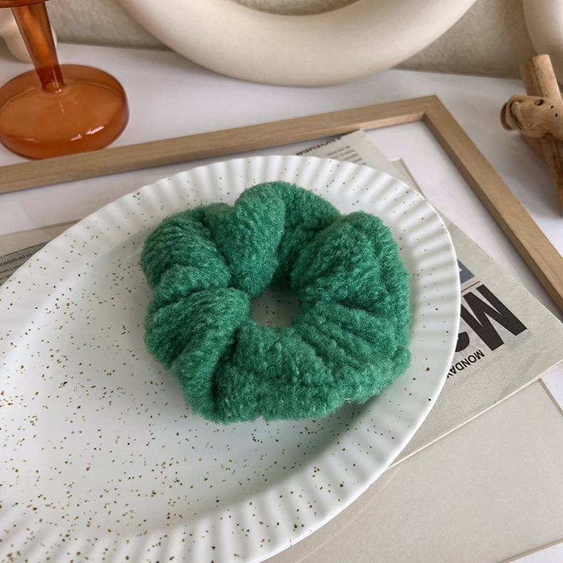 Green Lamb Hair Large Intestine Circle Hair Band Hairpin Korean Hair Accessories display picture 4