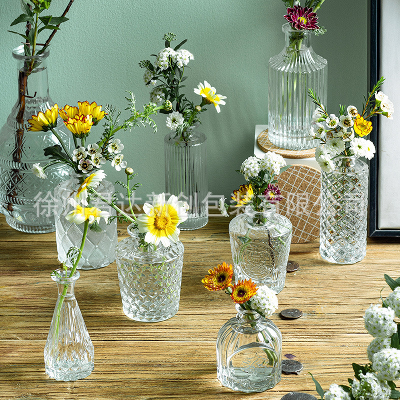迷你小花瓶法式浮雕玻璃透明水培插花摆件扩香瓶厂家现货装饰空瓶