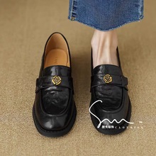 ܛСƤɫɽ軨Ь2025¿ӢL׆ЬŮɫ