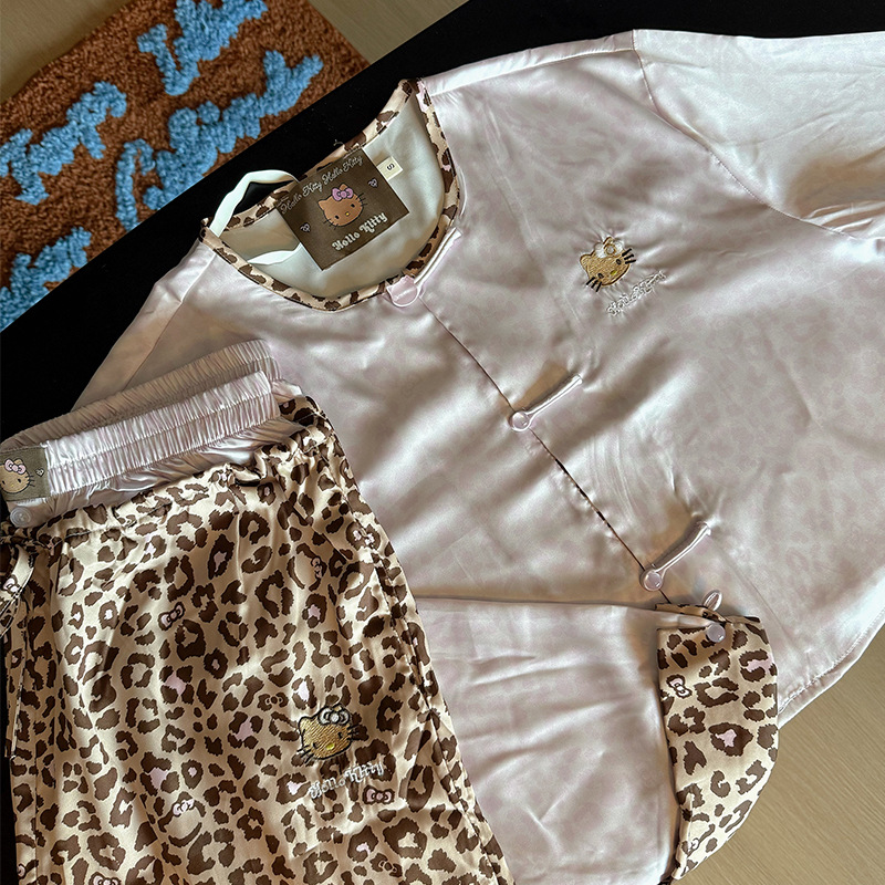 Yejia's New Leopard Print Kt Satin Pajamas Set for Women, Spring and Autumn Loungewear Set with Long Sleeves