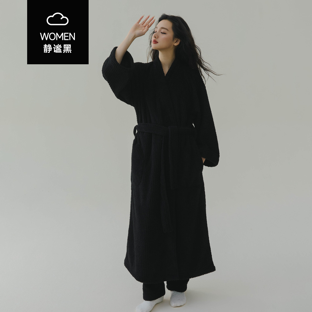 Quiet black nightgown + pants-women