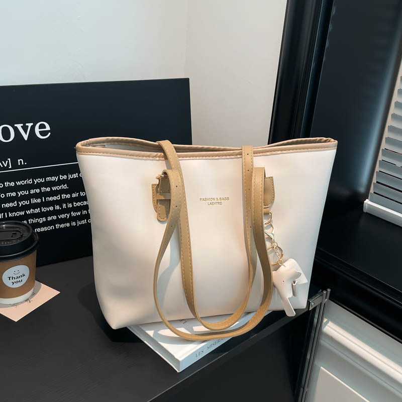 Bolsas de mujer transfronterizas 2025 nuevas bolsas de hombro de gran capacidad Meilade, bolsas de transporte de alta calidad, bolsas de transporte de estilo exterior, todas las combinaciones