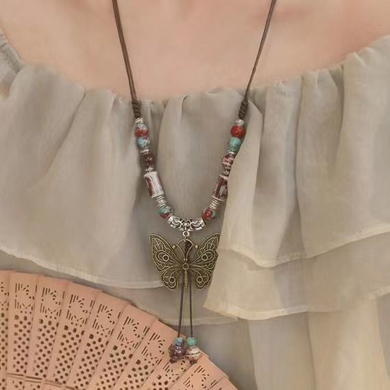 Retro necklace