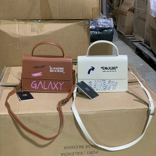 Exported Korean authentic graffiti arrow bag, portable niche design, energetic and cute cross-body personalized small square bag