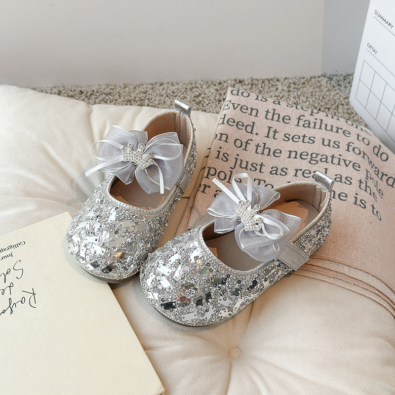 2026 Spring Design Princess Shoes New Style for Little Girls Performance Bow Dance Shoes Korean Style Girls' Crown Shoes