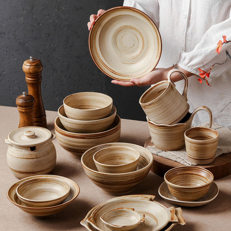 Vintage rustic ceramic tableware bowls and plates, Japanese-style high-temperature clay bowls and plates, home-use underglaze color ceramic tableware set Vintage rustic ceramic tableware bowls and plates, Japanese-style high-temperature clay bowls and plates, home-use underglaze color ceramic tableware set