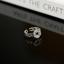 �X��朗l��ָŮ�߼��Еr�к��s�U��朗l�~�ŭh���_��ָ�h