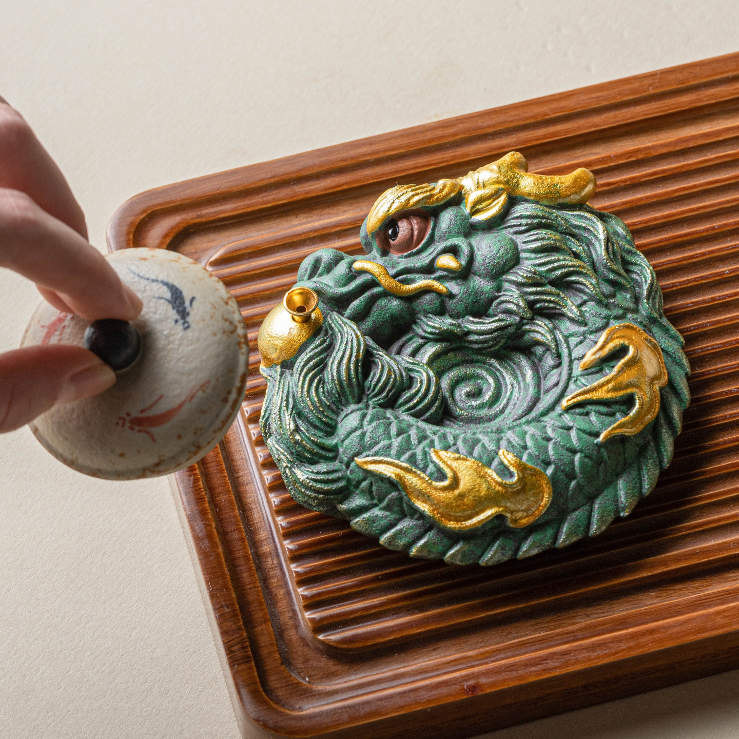 厂家中式创意吉祥物招财香插摆件桌面团龙吐珠装饰品造景香炉底座