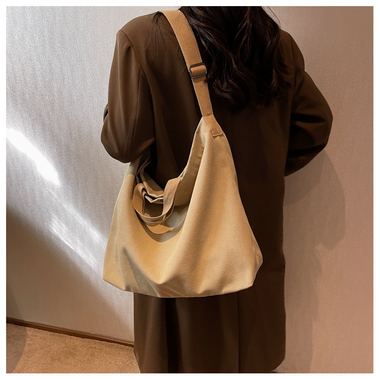 Women's Canvas Solid Color Basic Square Zipper Shoulder Bag display picture 4