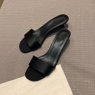 French Minimalist Elegant Cat Heel Sandals for Women French Slippers for Outer Wear High Heels