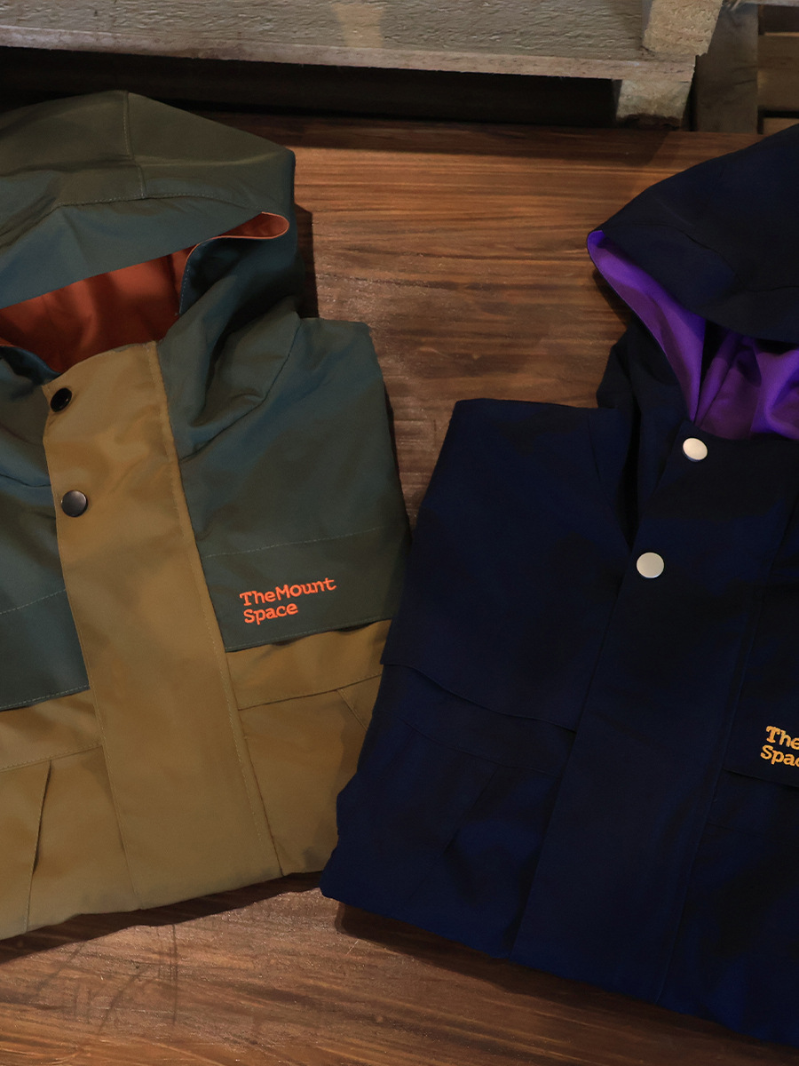 Capa de asalto para niños, chaqueta con capuz para niños, otoño nuevo chaqueta de color para niños al aire libre a prueba de viento a prueba de rociadores