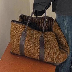 大衆のデザイナーの秋冬の新型の女性のカバンのファッションの気質の毛です。