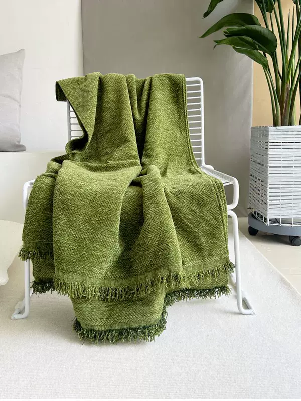 Solid color tassel bed tail towel olive green model room bed tail blanket photo decoration blanket sofa blanket green