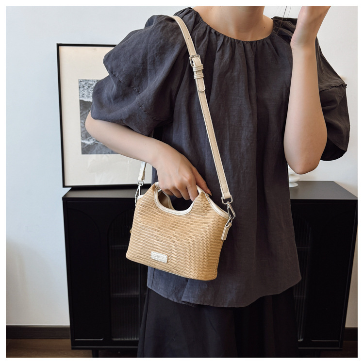 Fashionable bucket bag for women 2025 Summer new style work and commuting patchwork woven bag, simple and casual single-shoulder small bag, trendy undefined