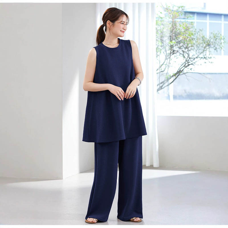 Gentle and Elegant Waffle-Style Sleeveless Suit for Women, Summer Loose-Fitting Slimming Drapey Wide-Leg Pants Two-Piece Set