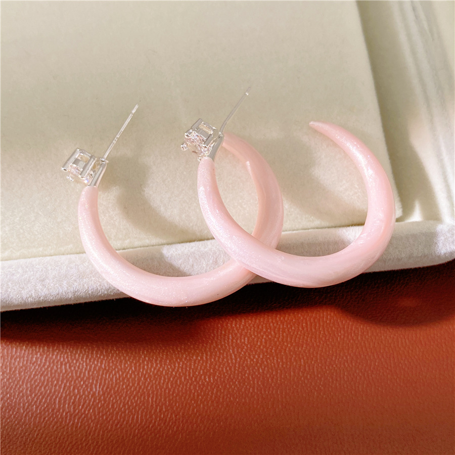 Aguja de plata de color dopamina zircón goteo de aceite en forma de C pernos de orejas temperament simple aretes ligeros de lujo alta sensación auriculares al por mayor image 12