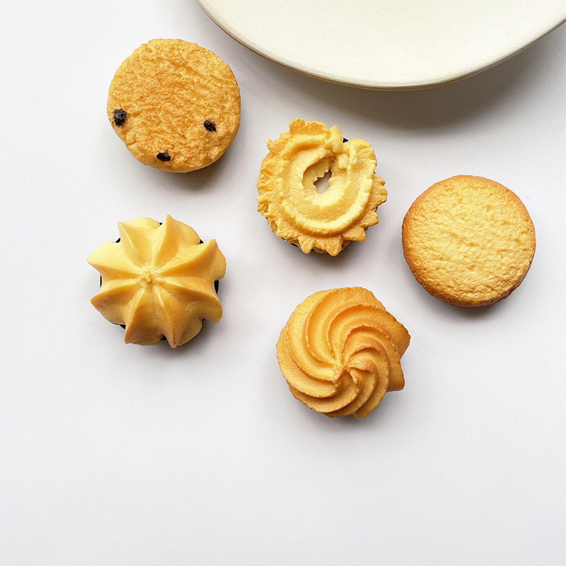Han Feng ins Creative Simulation Food Cookies Retractable Desktop Mobile Phone Airbag Bracket Gift Custom LOGO