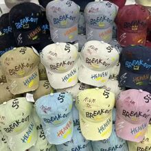 ���^���͹ŉT�fС���ڰ���ñ�ٴ���ʽ���^��Ůͬ��С����������ñ