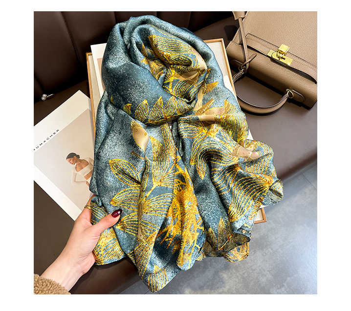 Spring And Autumn Thin Retro Chinese Style Gold Foil Butterfly Simulation Silk Large Scarf display picture 1