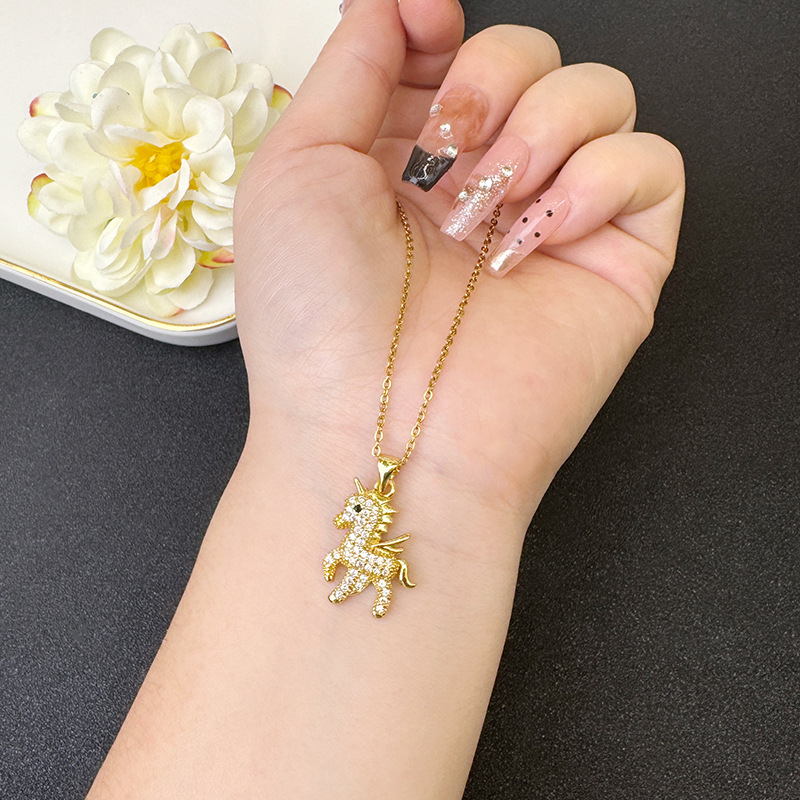 Vietnam oro de arena ligero de lujo diamante chapado 18k oro clavícula collar zodiacal pony pendientes Yiwu fábrica al por mayor