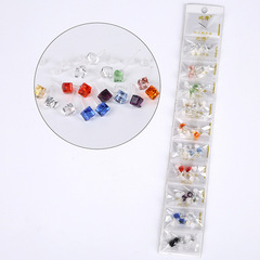 廠家直供防過敏無菌塑料針耳環耳針簡約立方體水晶鋯石耳棒耳釘