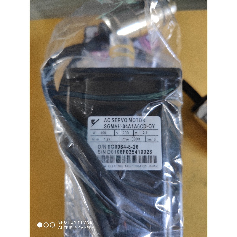 A077*SGMAH-04A1A6CD-OY 安川电机 SGMAH-08AAA61D-OY全新质保一