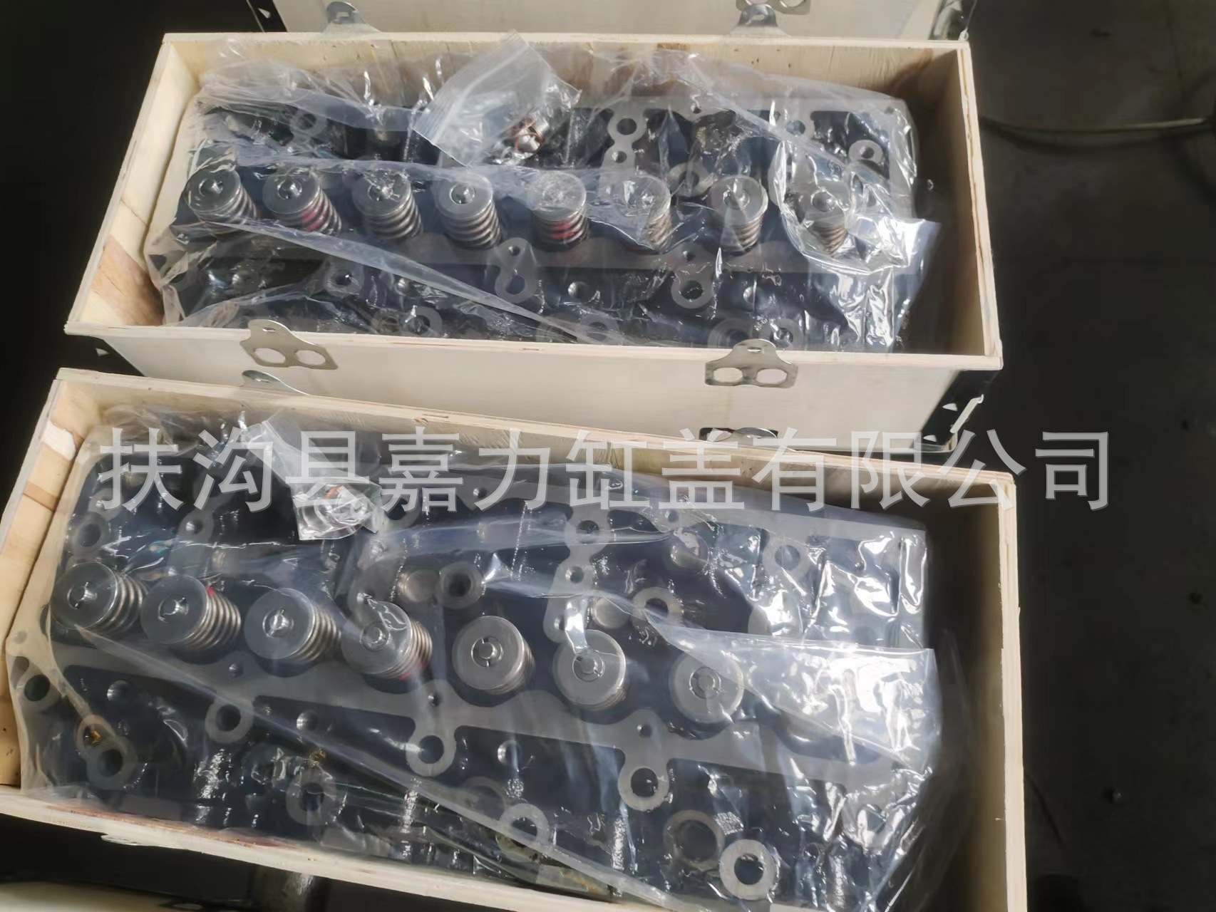 Factory Direct Engine Parts Engine Cylinder Head Assembly 404D-22 Four-Cylinder Cast Iron Cylinder Head 404D-22