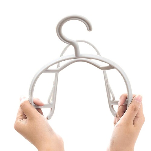 3004 wide shoulder semicircular clothes hanger household adult plastic clothes hanger clothes support dry and wet dual-use non-slip clothes hanger