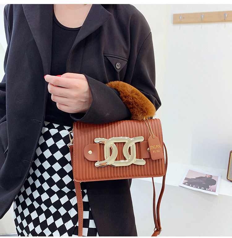 Women's Medium Pu Leather Geometric Fashion Square Buckle Crossbody Bag display picture 22