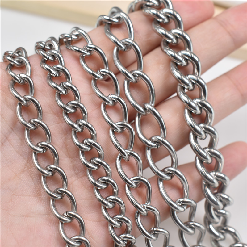 Botones de ocho caracteres, tiras de cadena DIY decoradas con vallas publicitarias de cadena retorcida de acero inoxidable, cadenas colgantes, jeans, ropa colgante, cadenas metálicas