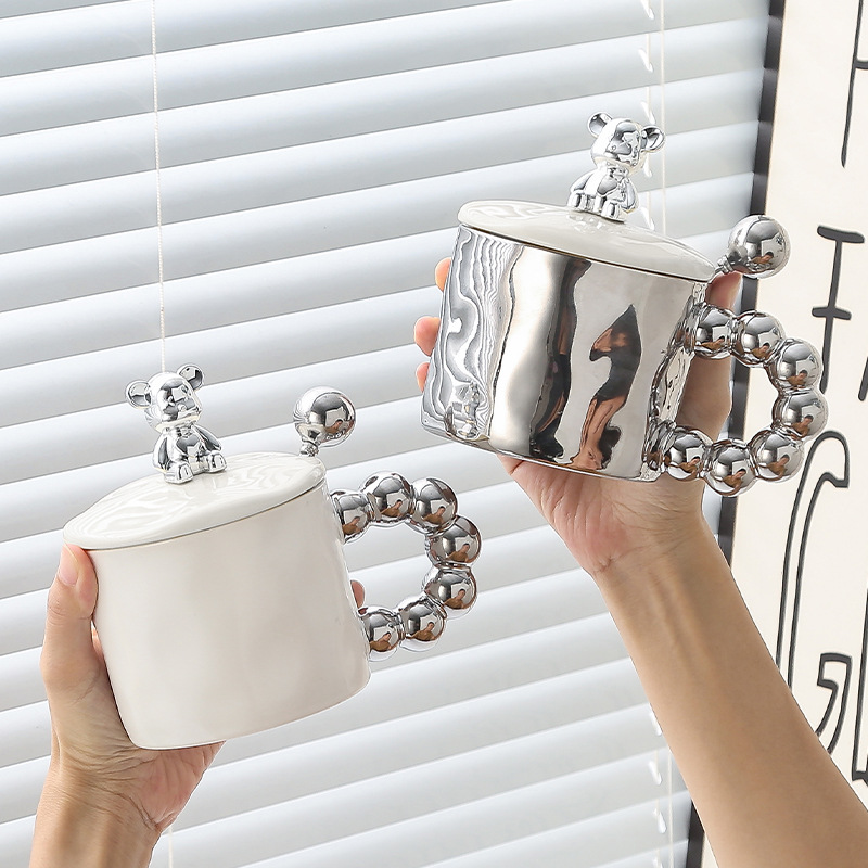 萌熊杯子23新款紋理電鍍款馬克杯陶瓷桌面咖啡水杯帶蓋星球攪拌勺