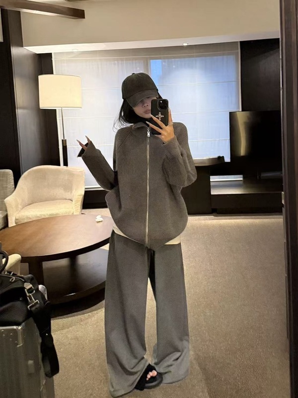 YOLO SHOP 灰色简约高领毛衣女秋季宽松百搭针织开衫外套上衣|undefined