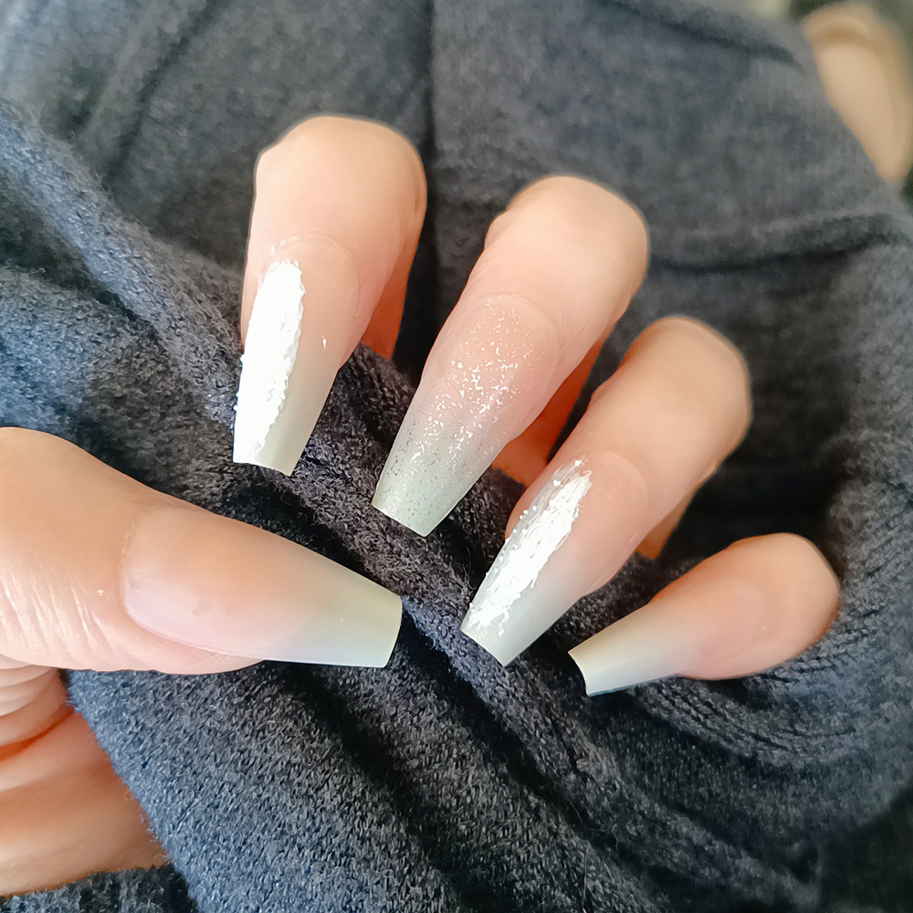 Comercio extranjero esmerilado desgaste de uñas estereoscópicas gradientes de estilo europeo y americano 24 piezas de uñas falsas al por mayor image 1