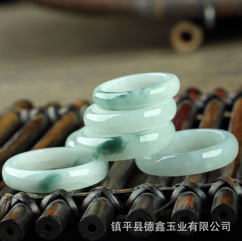 Jade A goods ring emerald jade blue flower ring ring bean green solid color jade ring men and women ring one-piece delivery
