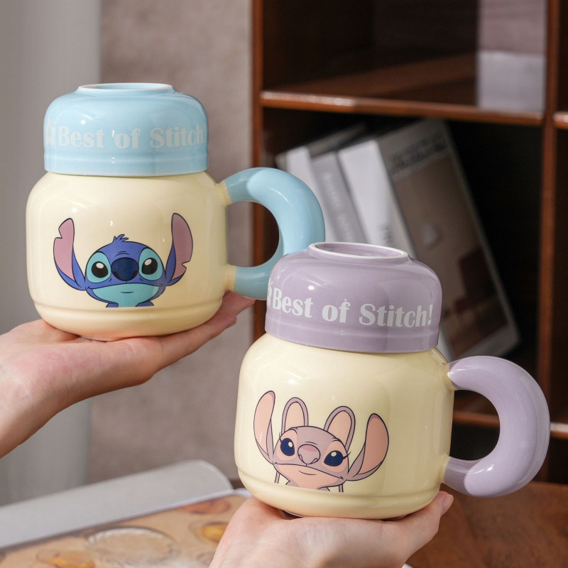 Auténtico Stitch pareja de dibujos animados tazas de agua de gran capacidad encantadora taza de cerámica con tapa de alta calidad de taza