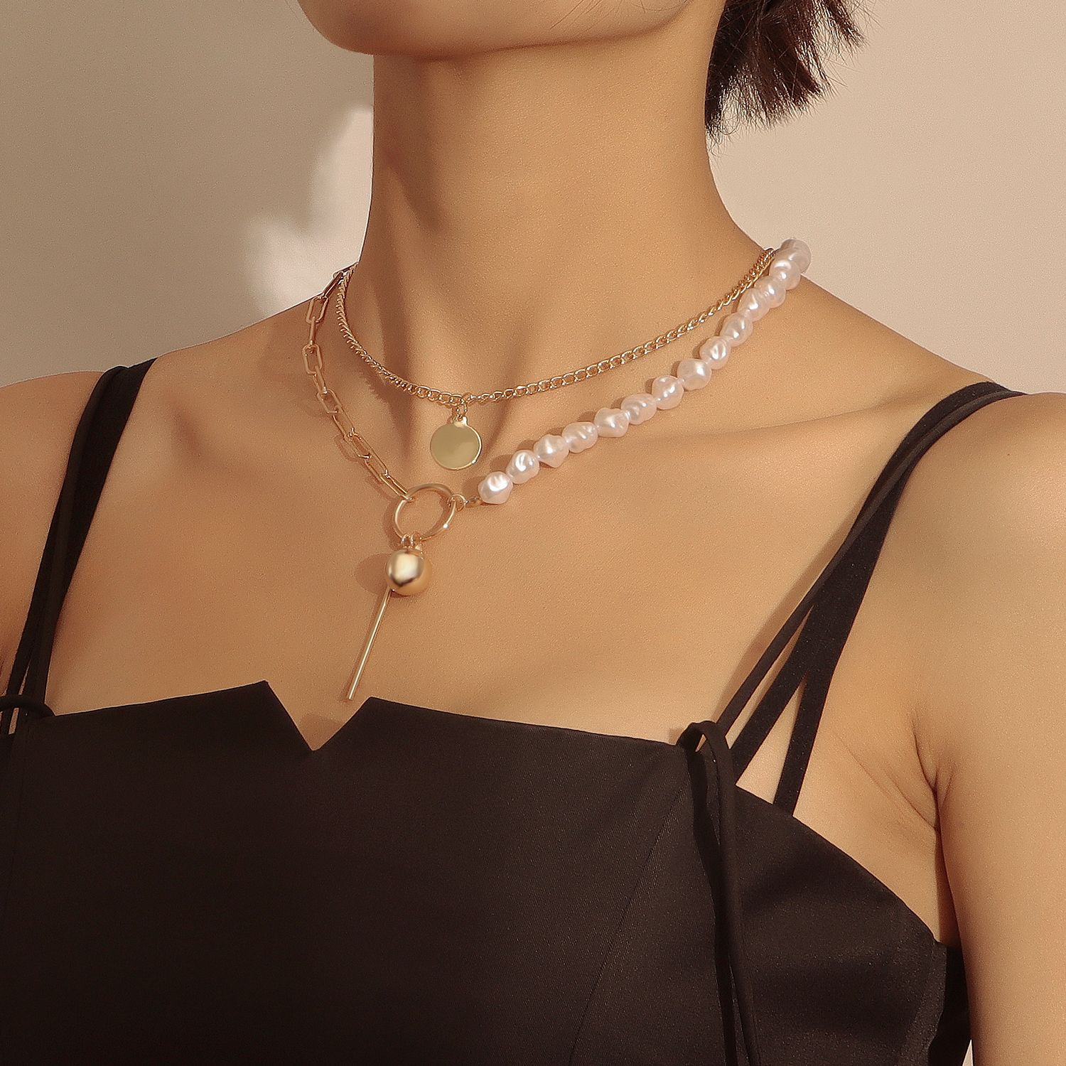 Fashion Geometric Alloy Plating Artificial Pearls Women's Layered Necklaces display picture 3