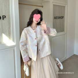 米白色新中式重刺绣外套6新女春秋今年流行爆国风短衣牛仔棉印染