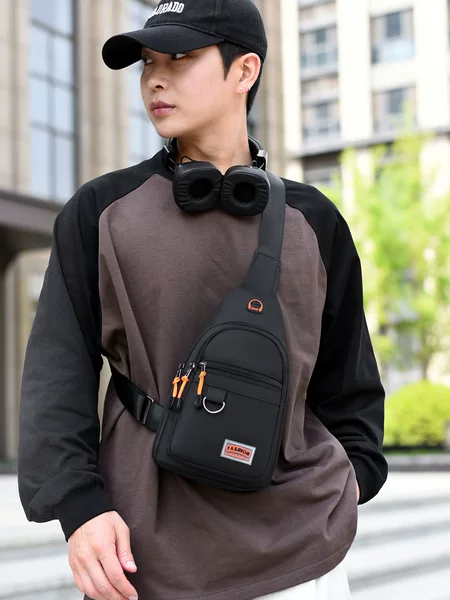Men's waterproof and wear-resistant new chest bag, single shoulder bag, crossbody bag, casual sports large-capacity chest backpack, crossbody bag