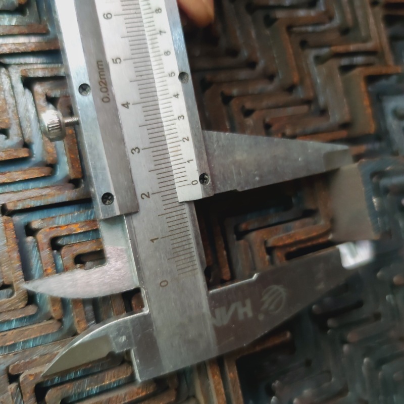 现货批发小角钢20*20*2  20*20*3  25*25*3  25*25*4 30*30*3*3*4