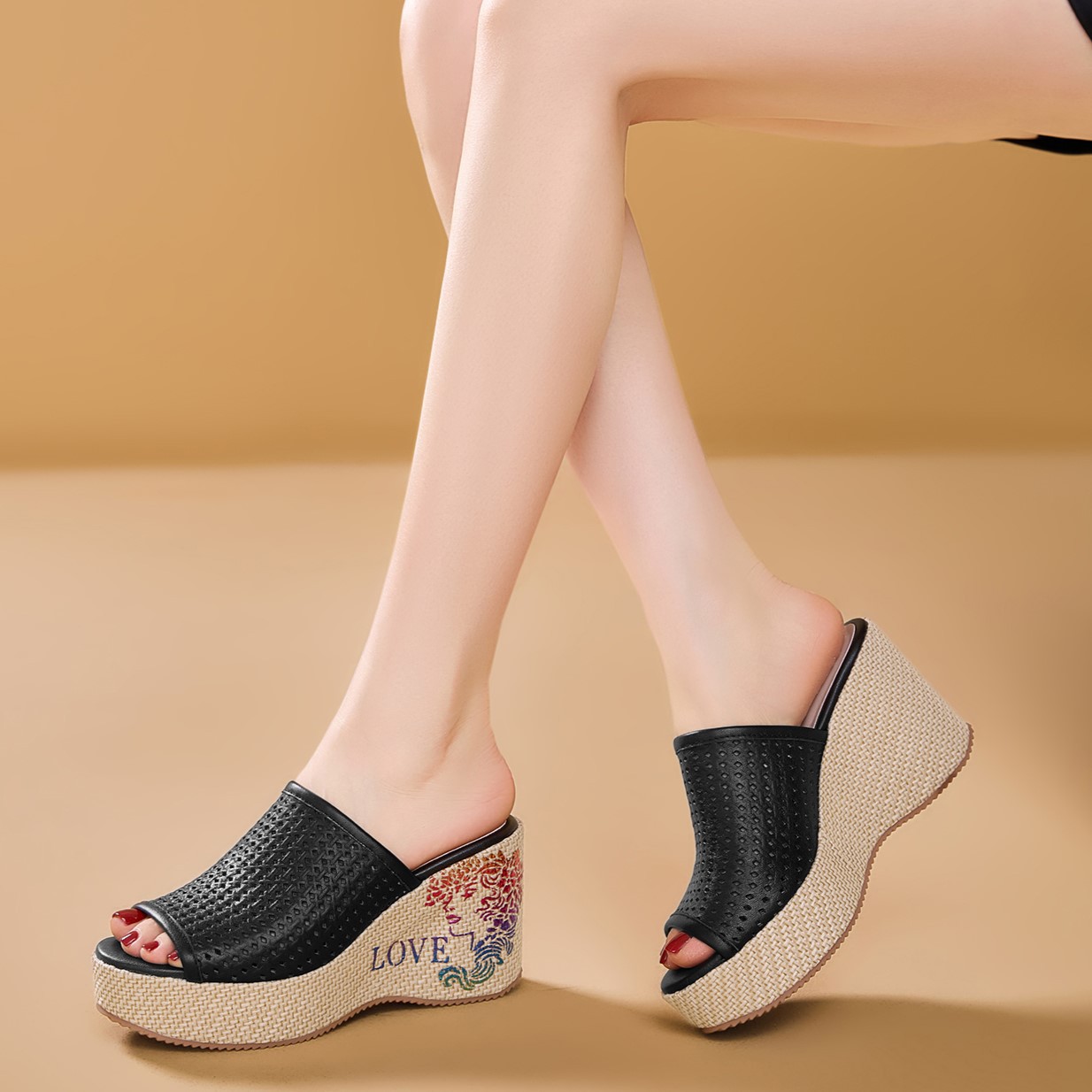 Sandal nữ quai ngang đế xuồng bện rơm, gót cao 5 cm, mũi hở thoáng khí — màu be, màu đen chi tiết 9