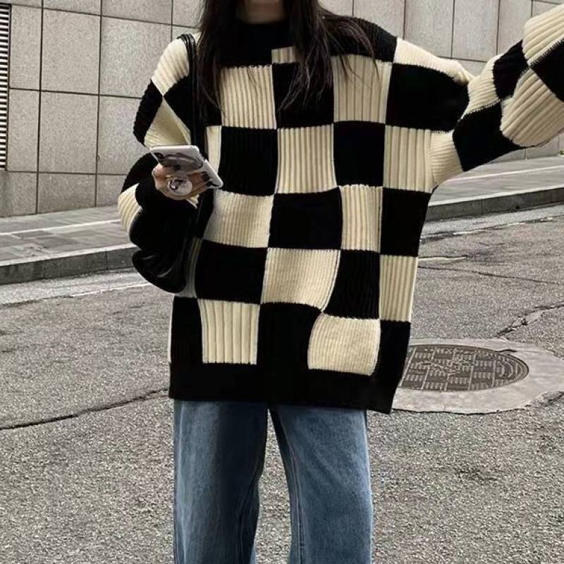 Demi-season chess