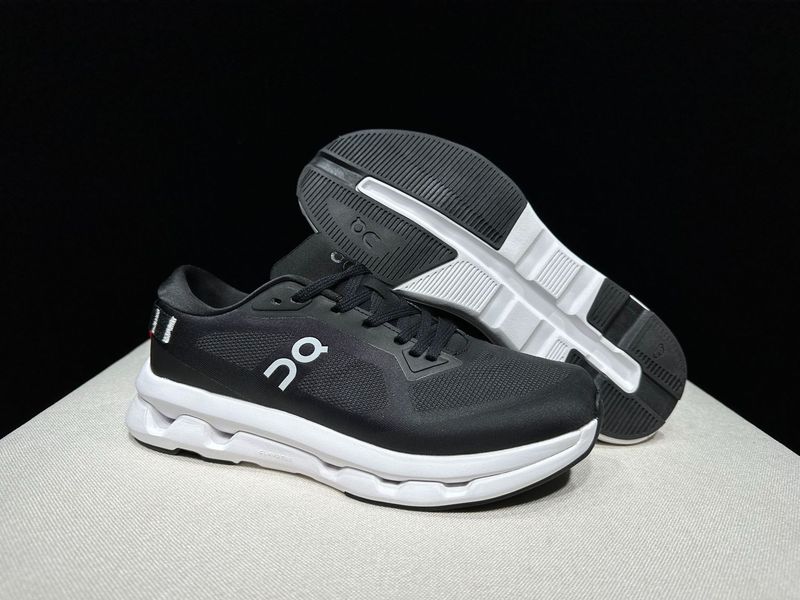 Cloudzone KITH x 共同ブランドの快適で多用途なカジュアルランニングシューズ、軽量で通気性に優れています。|undefined