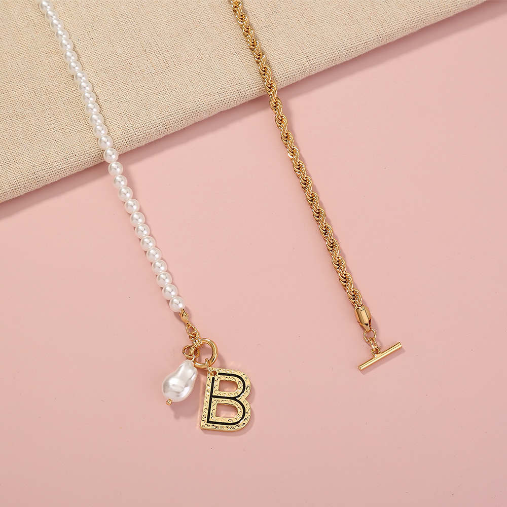 Fashion Baroque Imitation Pearl Letter B Alloy Necklace display picture 3