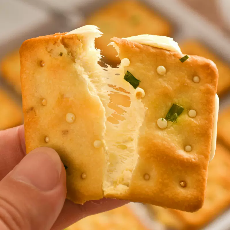 手工网红饼干 糕茶点牛扎夹心饼干散装整箱批发休闲零食一件代发